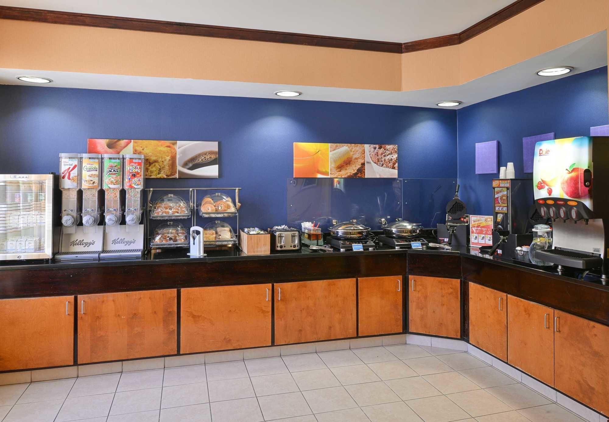 Fairfield Inn And Suites Charleston North/University Area North Charleston Bagian luar foto