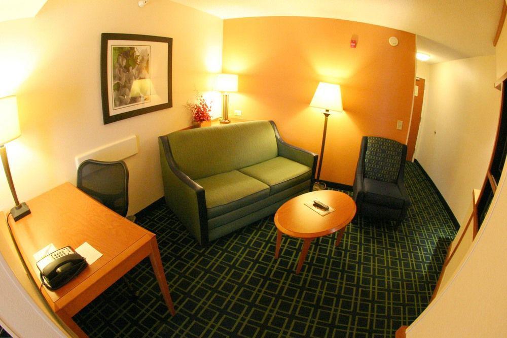 Fairfield Inn And Suites Charleston North/University Area North Charleston Bagian luar foto