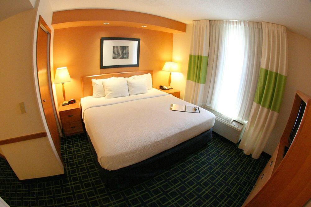 Fairfield Inn And Suites Charleston North/University Area North Charleston Bagian luar foto